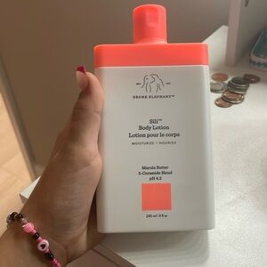 Drunk elephant sili body lotion!